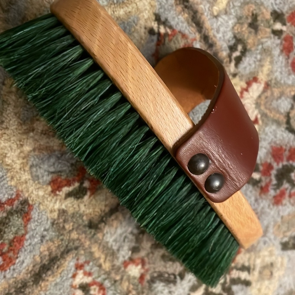 For Jen & Malibu Barbie ~ Finely Crafted Soft Curry Brush~RARE HTF~Reserved NFS - Picture 6 of 14